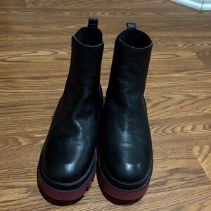 Bertuchi Black Leather Boots with Red Soles